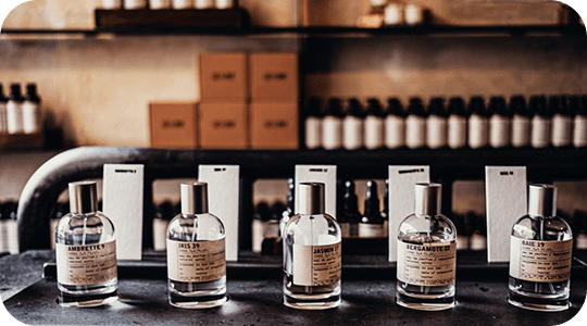 Perfume E-commerce Store-hero-image